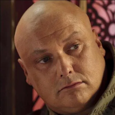 Quels points communs Varys a-t-il avec Theon Greyjoy et Ver Gris ?