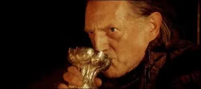 Qui Walder Frey fait-il assassiner ?