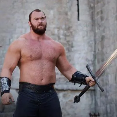 Combien mesure Gregor Clegane (selon les livres) ?