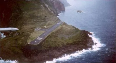 La question se pose, oui, mais l'avion ? Comment et où ?