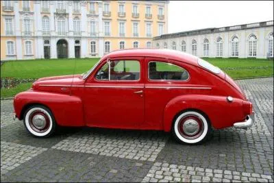 Quelle est la marque de cette voiture de 1959 d'une rare robustesse ?