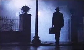 Ce film traite de la possession démoniaque d'une jeune fille et des tentatives désespérées de sa mère, aidée de deux prêtres, pour la guérir. Quel est le titre de ce film sorti en 1973 ?