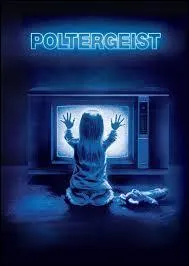 Film qui traite de fantômes maléfiques et d'esprits frappeurs, "Poltergeist" est sorti en 1982. Mais combien de suites ce film a-t-il eu ?