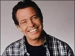 Quel est le prénom de ce comique ?