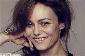 Quel est le prénom de cette chanteuse et actrice ?