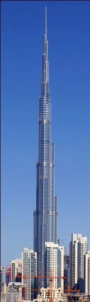 La tour de Dubaï (Burj Khalifa) mesure 828 mètres de haut, mais combien possède-t-elle d'étages ?