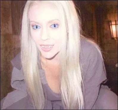 En quoi est déguisée Phoebe ?