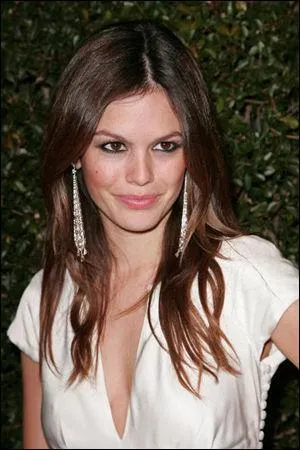 Dans quelle série Rachel Bilson a-t-elle joué ?