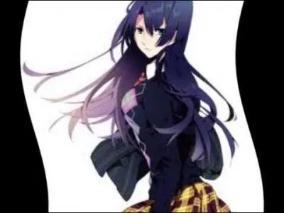 Cette fille aux longs cheveux bleus c'est...