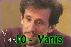 10 - Yanis Khodja était un journaliste algérien. Il est sorti avec Samia jusqu'à sa mort. Elvire l'utilisa pour provoquer un attentat près d'une boîte de nuit lors de sa première ouverture. À quel âge fut-il tué ?