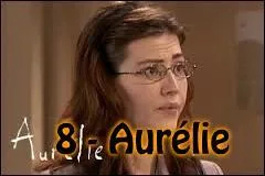 8 - Aurélie Jacquet fut une amie de Ninon Chaumette, et aussi une grande admiratrice de son père, Vincent Chaumette. Très timide et mal dans sa peau, cette étudiante finira en couple avec Vincent. Elle fut tuée par un complice de Vassago en mai 2007 ; elle n'avait que 21 ans. Comment est-elle morte ?