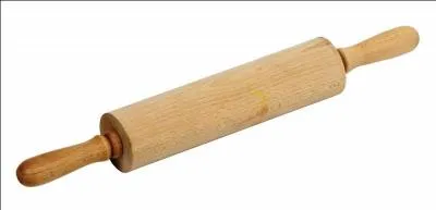 Etaler la p&acirc;te &agrave; l'aide d'un...