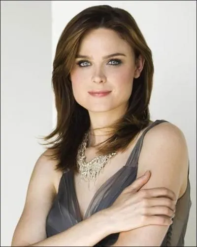 "Ne jamais préjuger hâtivement de la conclusion, toujours rassembler le maximum de preuves scientifiques."
Quelle est cette phrase ?