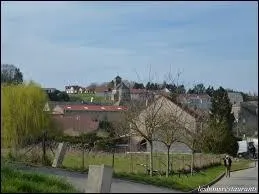 Village lorrain à quelques kilomètres du Luxembourg, Breistroff-la-Grande se situe dans le département ...