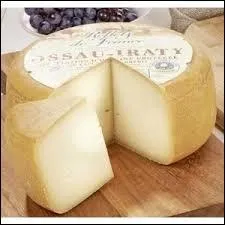 Le Ossau-iraty est fabriqué avec du lait de...