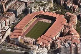 Si vous voulez voir un match au Stade Louis II, vous devez vous rendre à ...