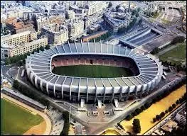 Le Parc des Princes se trouve à ...