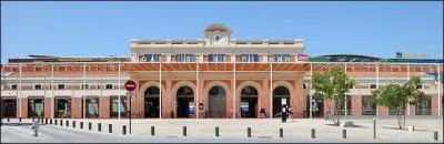 Selon Salvador Dali, lorsque vous vous trouvez en ce lieu, où êtes-vous précisément ?