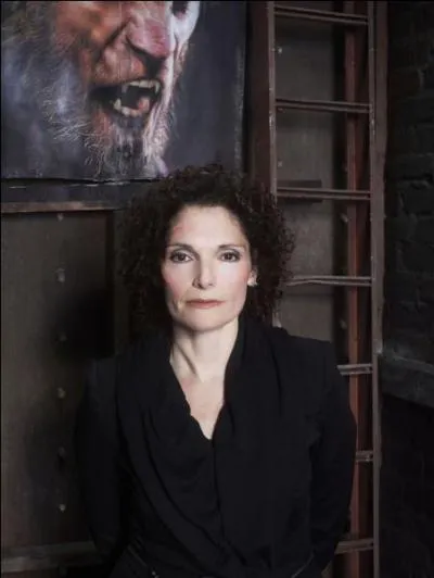 Grimm : 
Qu'est-ce que Nick a donné à sa mère ?