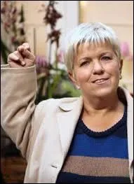 Comment s'appelle cet ange gardien, interprété par Mimi Mathy ?