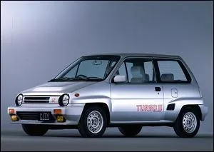 Lancée en 1983, cette Honda se nomme :