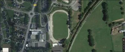 Ce terrain, c'est ...