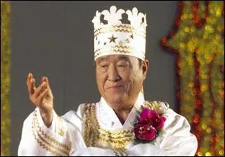 L'Église de l'Unification fondée en Corée est connue sous le nom de son fondateur. C'est...