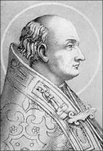 Quel est le nom du pape qui sacra Charlemagne empereur d'Occident, le 25 décembre 800 à Rome ?