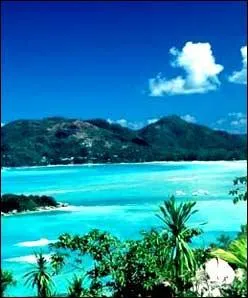 Dans quel océan se trouve l'archipel des Comores ?