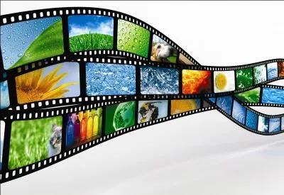 Veux-tu regarder ____ film avec moi ?