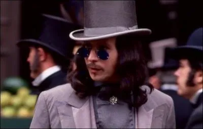 Quel acteur interprète le rôle de Dracula, dans le film de Francis Ford Coppola de 1992 ?