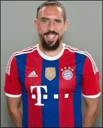 Footballeur international français né en 1983 à Boulogne-sur-Mer, je débute ma carrière professionnelle au FC Metz, avant de signer notamment au Bayern Munich, je suis :