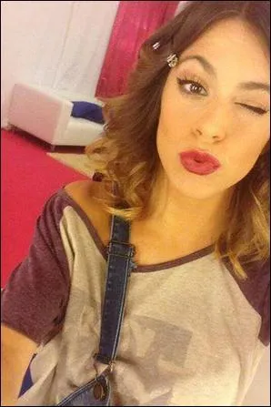 Quelles sont les couleurs préférées de Martina Stoessel ?