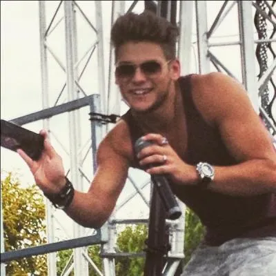 De quelle origine est son père ?