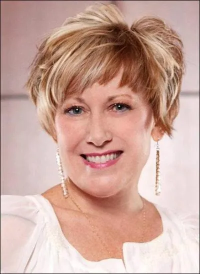 De quelle compagnie cette dame fait-elle partie ?