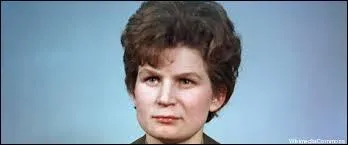 Valentina Terechkova. Pourquoi cette femme russe est-elle célèbre surtout dans les pays de l'ex-union soviétique (URSS, Roumanie, Bulgarie, RDA, etc.) et pays amis ? Elle est 