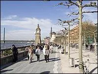 Deuxi&egrave;me ville et capitale du L&auml;nder sur la rive droite du Rhin