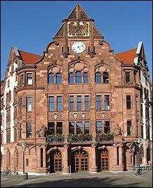 Troisi&egrave;me ville du L&auml;nder; un club de football le "borussia"