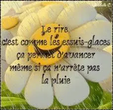 Complétez - Quand on joue vers l'avant, on...