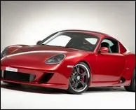 Qui a dit : La voiture est étrange : à la fois comme une petite maison et comme un vaisseau sidéral. ?