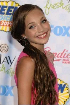 Quel âge a Maddie Ziegler en septembre 2015 ?
