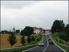 Nous arrivons à Allain. Village lorrain non loin des Vosges et de la Meuse, il se situe dans le département ...