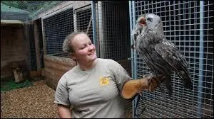 Barbara travaille avec...