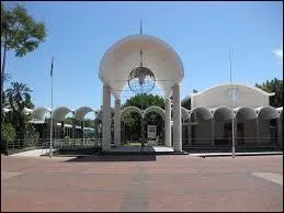 Laquelle de ces villes se situe au Botswana ?