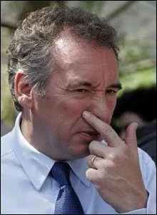 J'ai été longtemps un jeune conformiste... ' (François Bayrou)