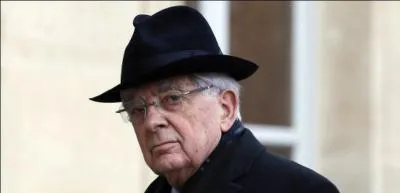 Lorsqu'il y a une crise quelque part, la France envoie Kouchner... ' (Jean-Pierre Chevènement)