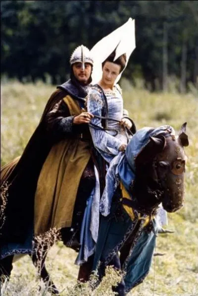 Dans quel film ou série pouvez-vous entendre : Per Horus et per Ra et per Solem Invictus ! Ducere ?