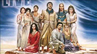 Dans quelle comédie musicale peut-on entendre la chanson "La peine maximum" dont le refrain dit : 
"Puisque l'amour
Est inaccessible, un jour
Et le rêve trop lourd
Pour être libre, un jour
Que Dieu me pardonne
Si de n'être qu'un homme
C'est ma peine maximum" ?