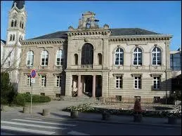 Ville de la banlieue Strasbourgeoise, Illkirch-Graffenstaden se situe dans le département ...