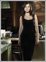 Dans quoi travaille Lois ?